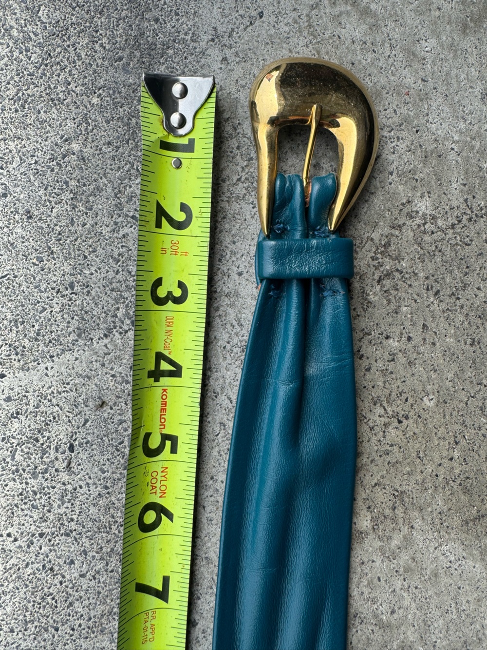 Vintage Teal Leather Belt with Gold Sculptural Buckle 80s 90s - Picture 5 of 16